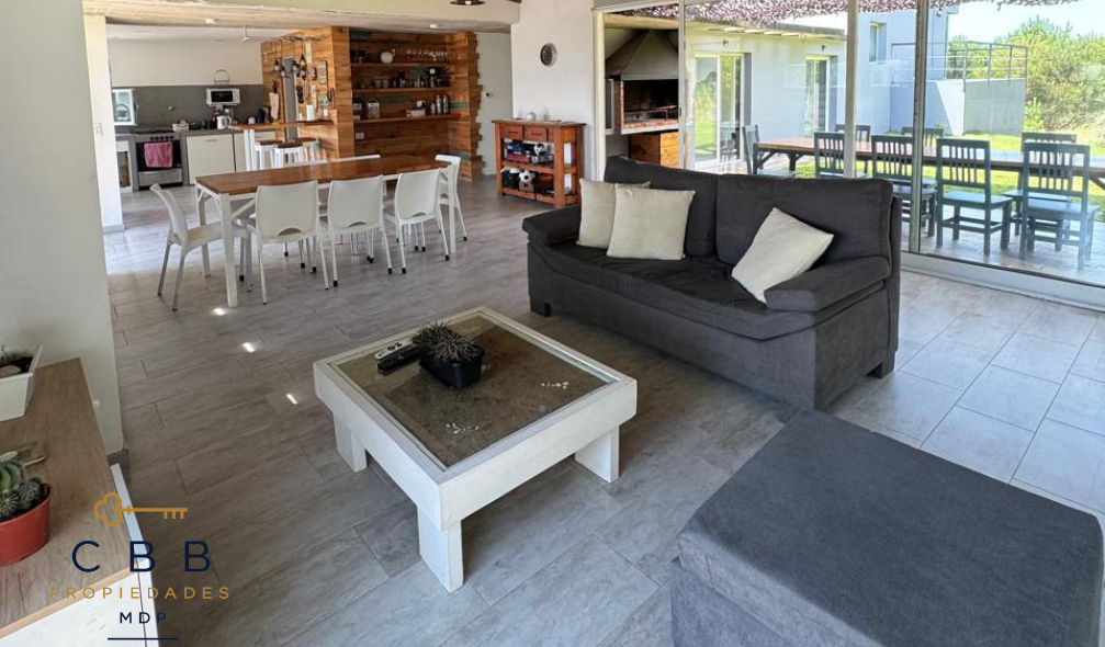 Casa 4 Ambientes Costa Esmeralda | Barrio Privado