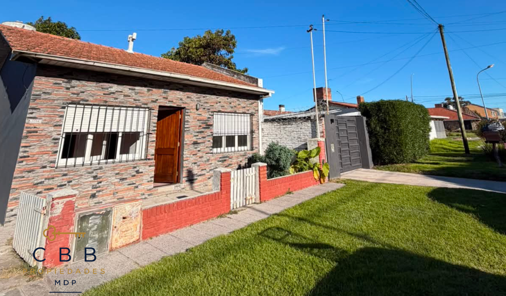 Casa 3 Ambientes Punta Mogotes | Con Patio