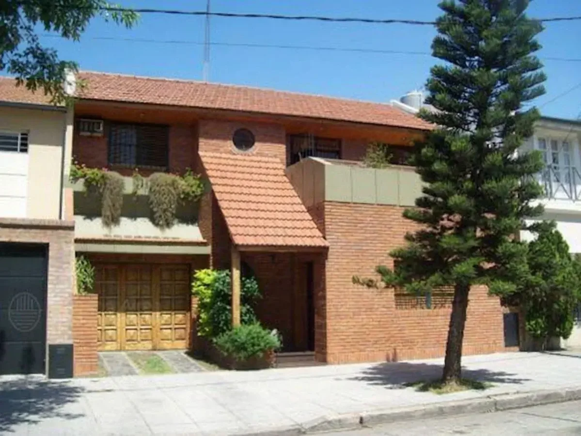 Chalet 4 Ambientes Villa Devoto | Con Garage Y Parrilla
